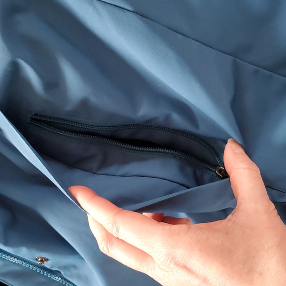 L.L.Bean Winter Coat - Picture 9 of 12